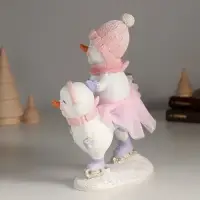 Фигурка полистоун &laquo;Счастливые снеговички на коньках&raquo;, 17&times;6&times;18 см