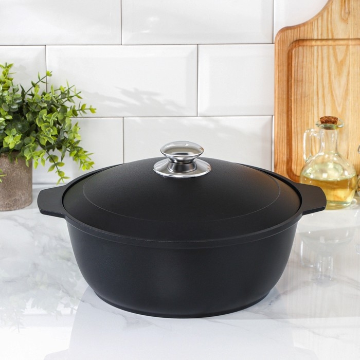 Жаровня «Традиция», 4 л, d=28 см, h=11 см, алюминиевая крышка, антипригарное покрытие, цвет чёрный Жаровня «Традиция», 4 л, d=28 см, h=11 см, алюминиевая крышка, антипригарное покрытие, цвет чёрный