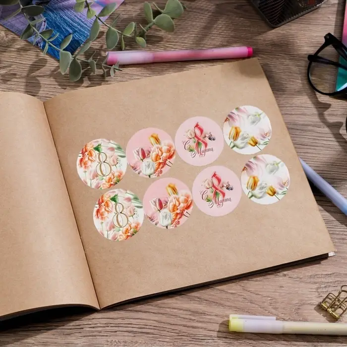 Наклейки для бизнеса и подарков и цветов, &laquo;С 8 марта&raquo;, цветы, 40 шт., 4&times;4 см