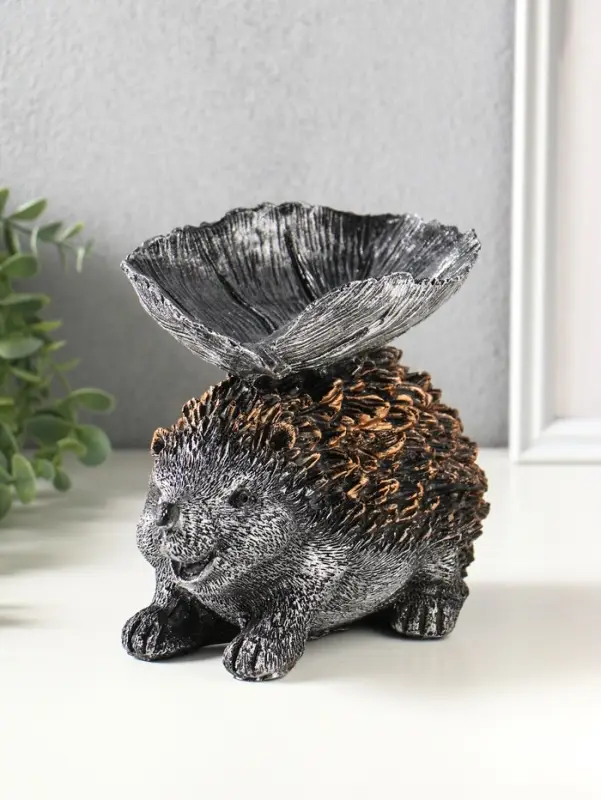 Фигура с подставкой для мелочей "Ёжик с листом" 15х21х13 см, серебро с бронзой