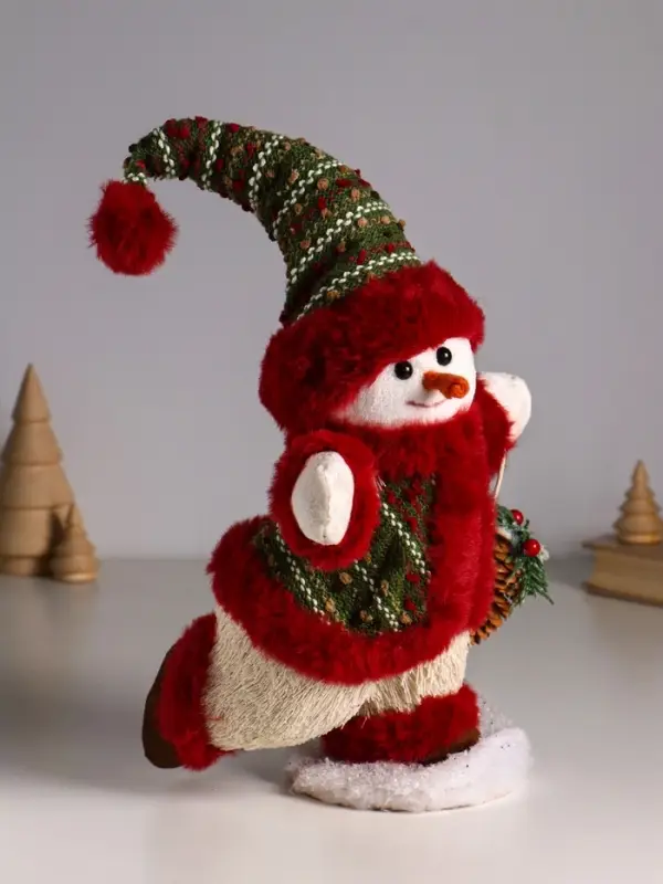 Декор  Декор "Снеговик в кафтане с мехом и колпаке. с шишкой" 19х17х40 см