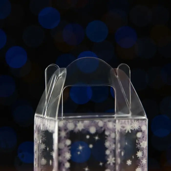 Коробка подарочная новогодняя складная ПВХ «Зимушка» 4×4×8 см Коробка подарочная новогодняя складная ПВХ «Зимушка» 4×4×8 см