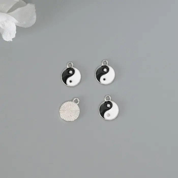 Декор для творчества металл, эмаль  Декор для творчества металл, эмаль "Инь-ян" серебро 1,1х1,5 см
