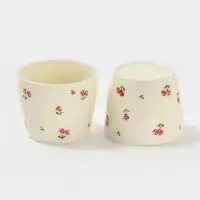 Чайный сервиз &laquo;Цветы&raquo;, на 4 персоны, чайник 20&times;14.5&times;12 см, 4 стакана 8.5&times;7 см, керамика, молочный