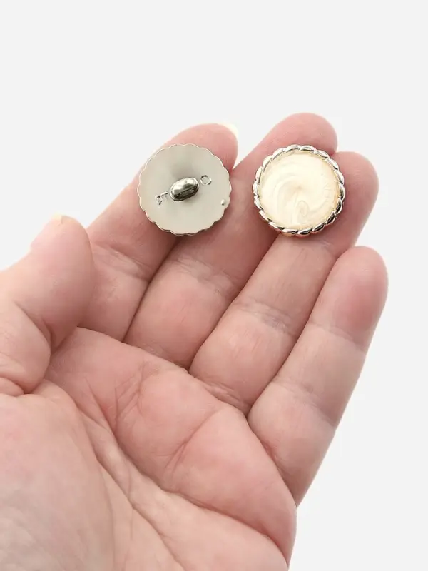 Набор пуговиц на ножке, d=21.5 мм, 5 шт., цвет белый/золотой