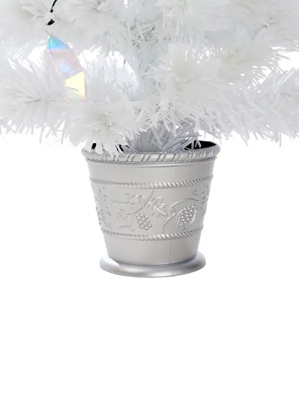 Ёлка светодиодная &laquo;Белоснежная&raquo; 90 см, диаметр нижнего яруса 45 см, 8 веток, 8 режимов, свечение белое