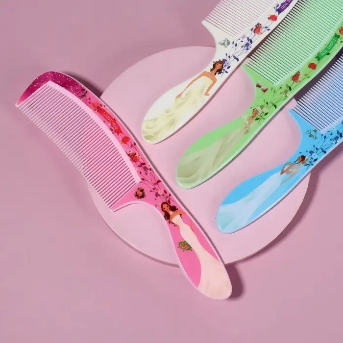 Расчёска «Красотки», 21×4 (±1) см, рисунок МИКС