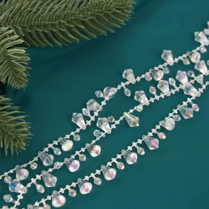 Бусы на ёлку 2 м d-15 мм Бусы на ёлку 2 м d-15 мм "Острые льдинки" прозрачный перламутр