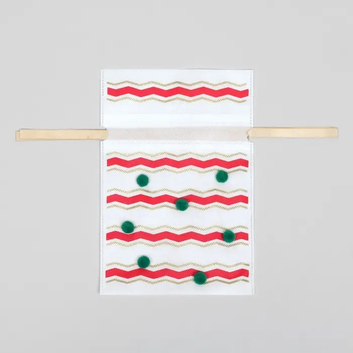 Мешок подарочный новогодний &laquo;Помпоны&raquo;, 20&times;30 см