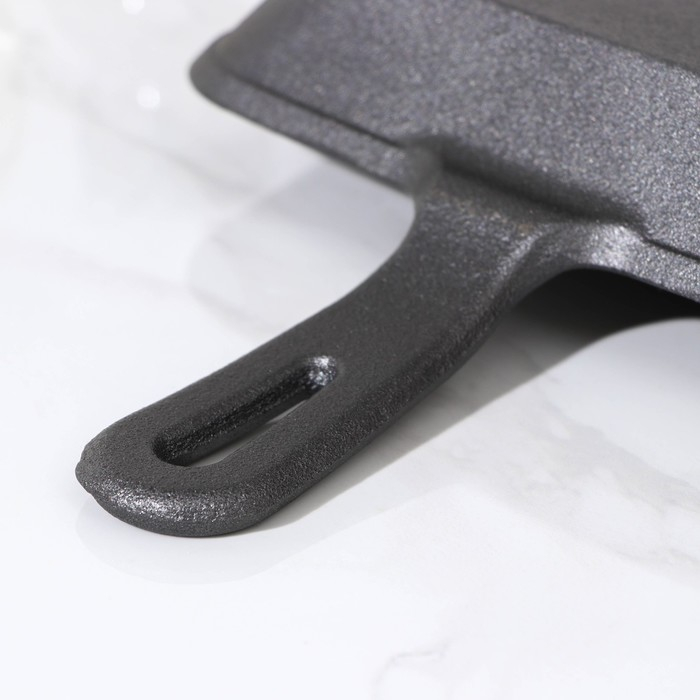 Сковорода-гриль чугунная «Квадрат. Гриль», 19×19×3 см, чугунная ручка, цвет чёрный Сковорода-гриль чугунная «Квадрат. Гриль», 19×19×3 см, чугунная ручка, цвет чёрный