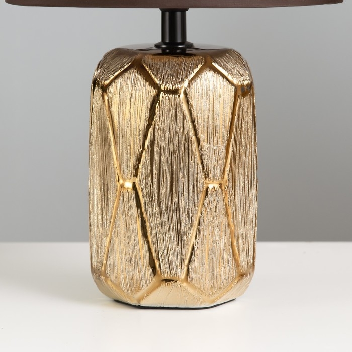 Настольная лампа Настольная лампа "Анде" Е14 40Вт шоколадно-золотистый 20х20х33 см RISALUX