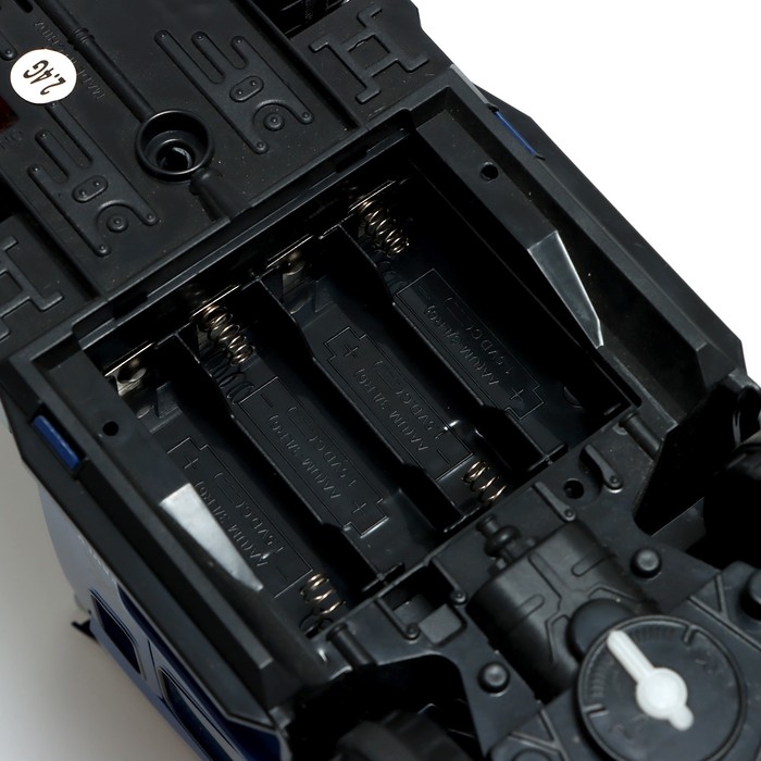 Грузовик радиоуправляемый «Бензовоз», работает от батареек, световые эффекты Грузовик радиоуправляемый «Бензовоз», работает от батареек, световые эффекты