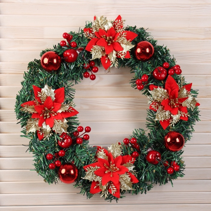 Венок новогодний d-40 см  Венок новогодний d-40 см "Лесной фестиваль" объёмные цветы яблоки