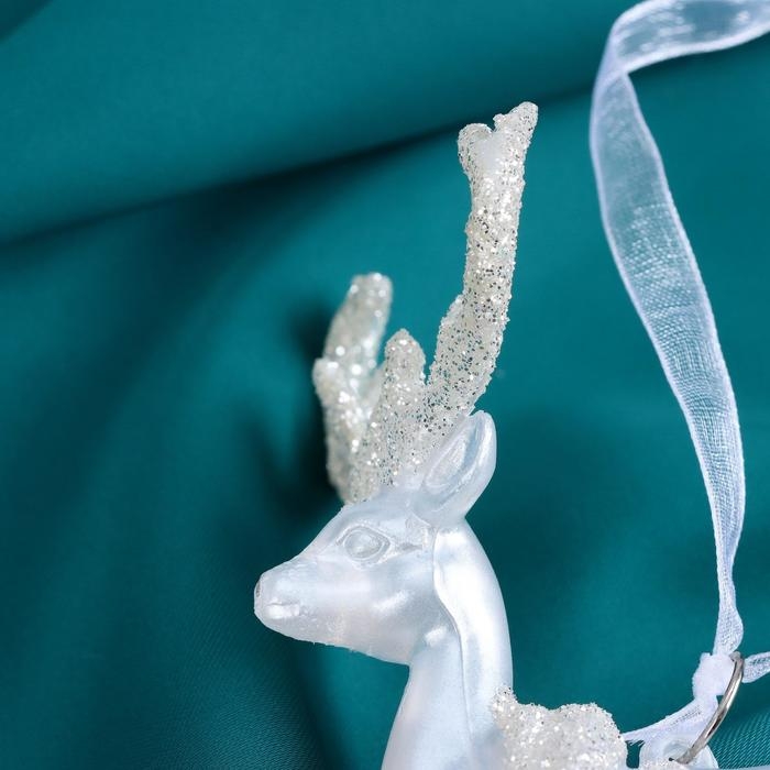 Украшение ёлочное Украшение ёлочное "Олень величие блеск" 9х12,5 см, белый