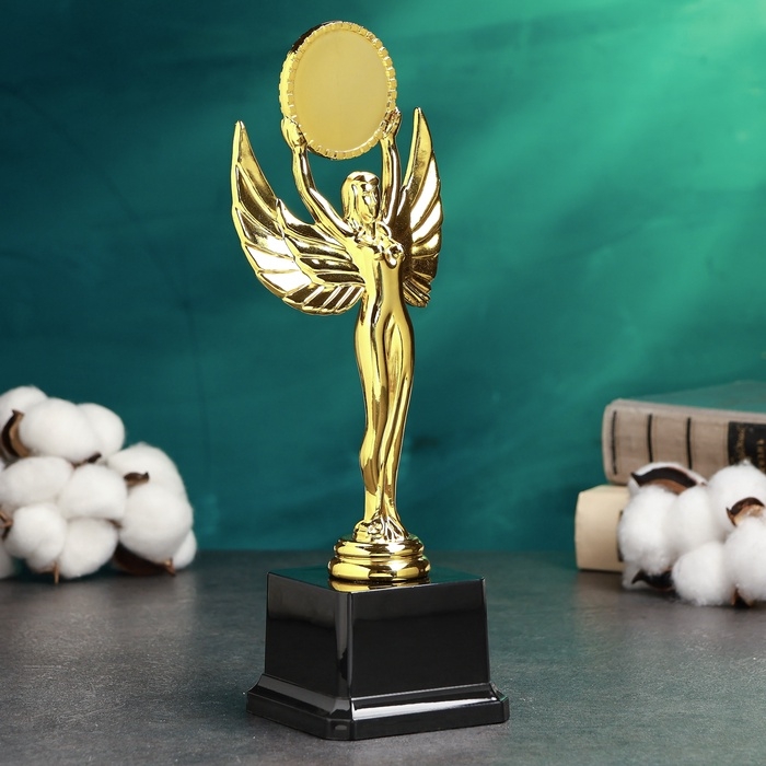 Стела  Стела "Ника" 8х8х26см