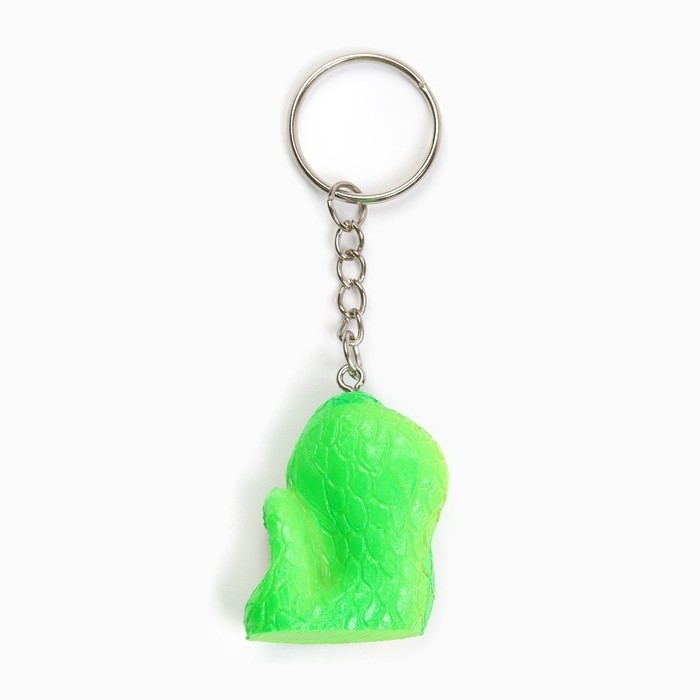 Новогодний брелок для ключей, объемный «Новый год: Змея с монетой» 2,7 х 8,5 см Новогодний брелок для ключей, объемный «Новый год: Змея с монетой» 2,7 х 8,5 см