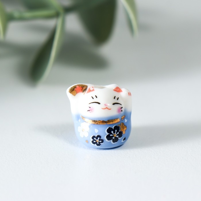 Сувенир керамика Сувенир керамика "Манэки-нэко с веером и в цветах" МИКС 1,2х0,6х1,5 см