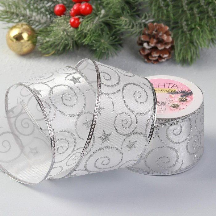 Лента атласная с металлической нитью «Узоры со звездой», 60 мм, 9 ± 0,5 м, цвет белый/серебряный Лента атласная с металлической нитью «Узоры со звездой», 60 мм, 9 ± 0,5 м, цвет белый/серебряный