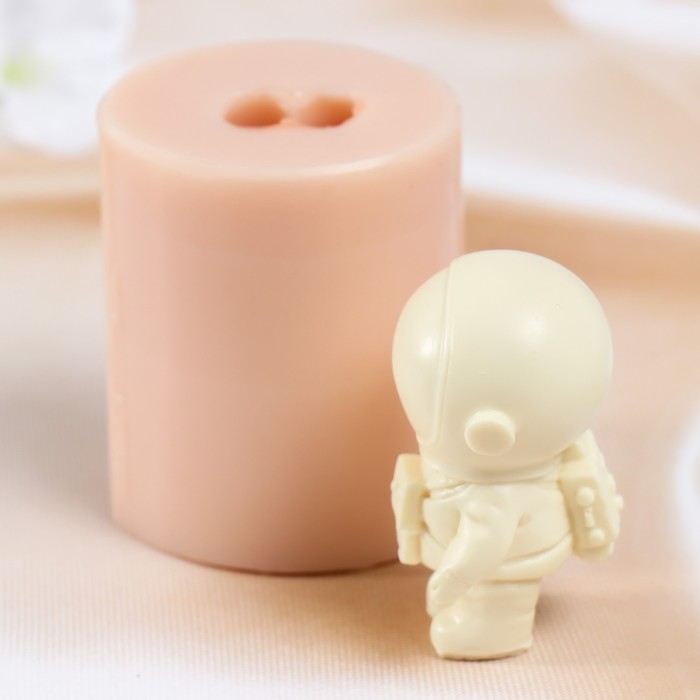 Молд силикон Молд силикон "Космонавт стоит" 6,5х4х3 см