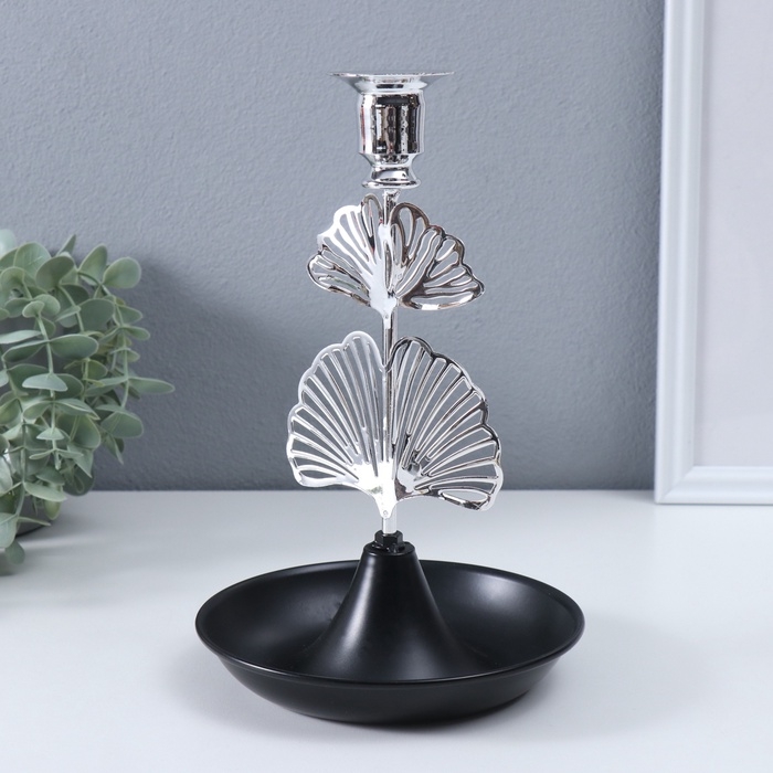 Подсвечник металл на 1 свечу Подсвечник металл на 1 свечу "Лист Гинкго" d-2 см 15,5х15,5х24,5 см