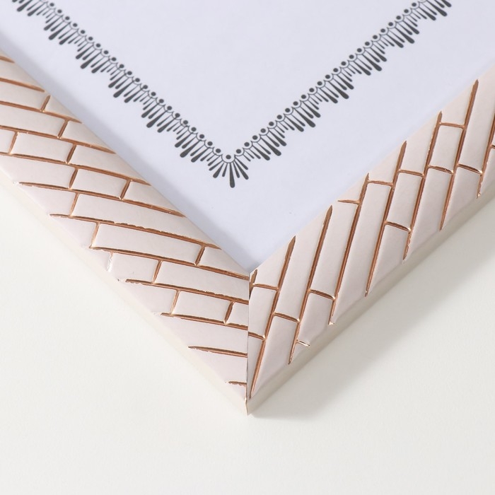 Фоторамка пластик формат А4 Фоторамка пластик формат А4 "Кирпичная кладка" белая 34,8х25 см