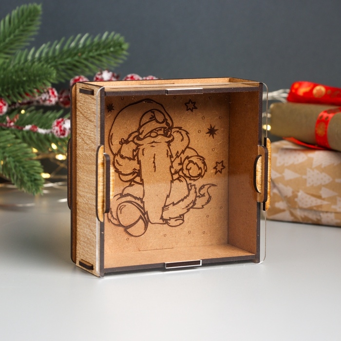 Новогодняя копилка с акрилом  Новогодняя копилка с акрилом "Дед Мороз" 12х12х4 см