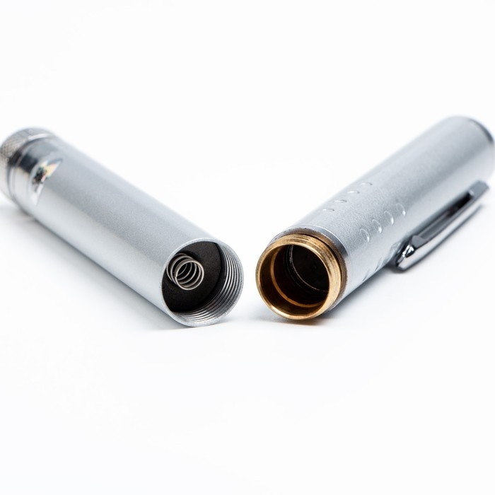 Лазерная указка, 532 нм, 12 насадок, 2 ААА, красный луч Лазерная указка, 532 нм, 12 насадок, 2 ААА, красный луч