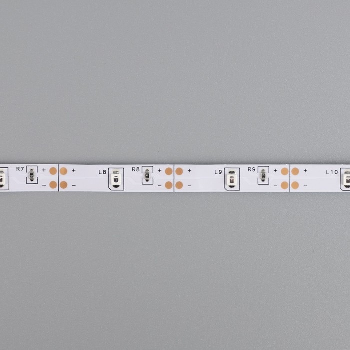 Светодиодная лента Luazon Lighting 3 м, IP20, SMD2835, 30 LED/м, 3хААА, свечение мульти Светодиодная лента Luazon Lighting 3 м, IP20, SMD2835, 30 LED/м, 3хААА, свечение мульти