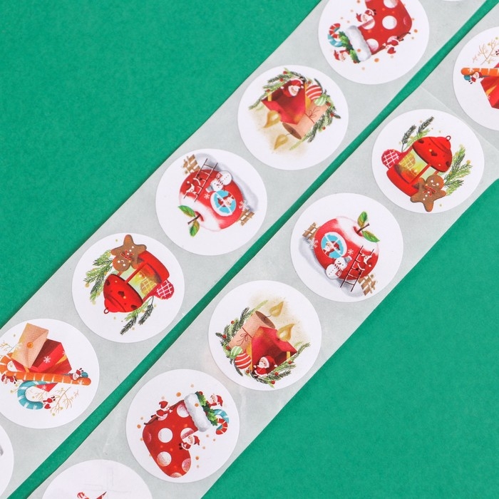 Новый год. Наклейки новогодние в рулоне Новый год. Наклейки новогодние в рулоне "Уют", 500 шт, 2,5 х 2,5 см.