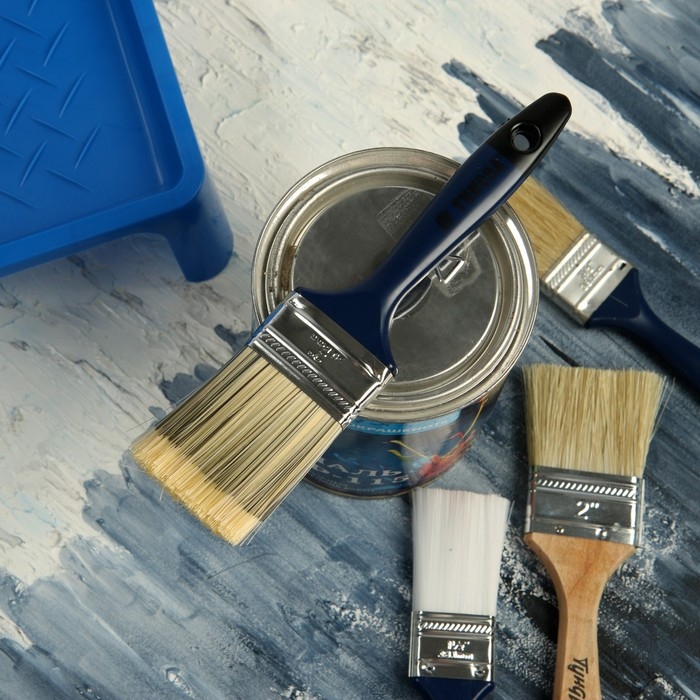 Кисть плоская ТУНДРА, искусственная щетина, пластиковая рукоятка, 2 Кисть плоская ТУНДРА, искусственная щетина, пластиковая рукоятка, 2", 50 мм