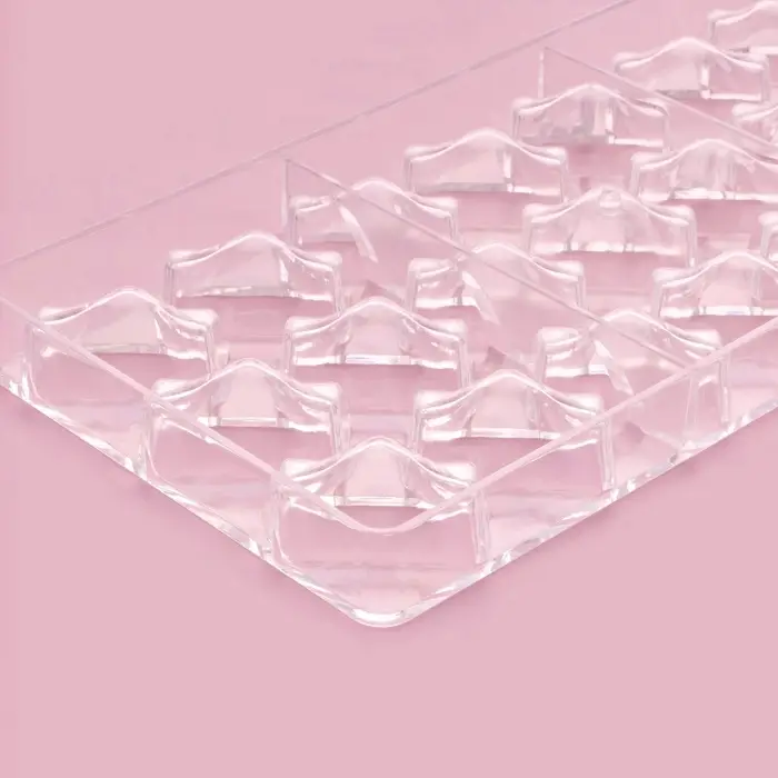 Форма для конфет и шоколада KONFINETTA &laquo;Плетёный батон&raquo;, 27.5&times;17.5&times;2.5 см, 21 ячейка 3.5&times;1.5&times;1.5 см, пластик, прозрачная