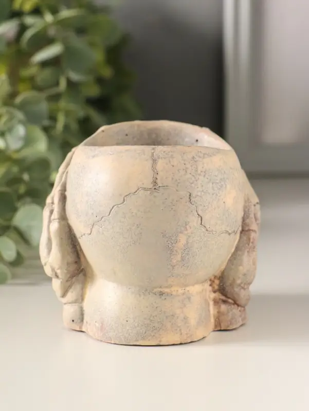 Подсвечник "Череп с орнаментом" 7х8 см, бежевый