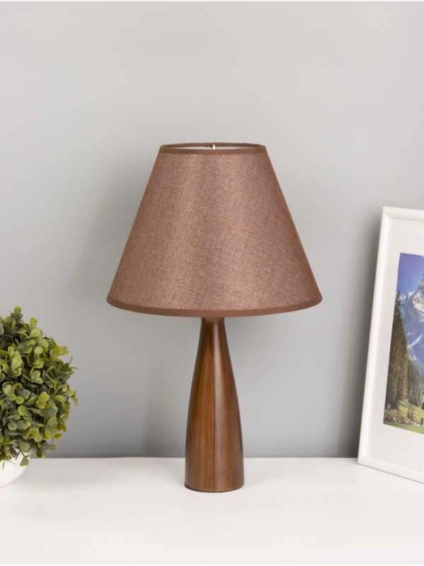 Лампа настольная BayerLux ЭКО Лампа настольная BayerLux ЭКО "Тон" 1х40Вт Е27 темно-коричневый 24х24х41,5см