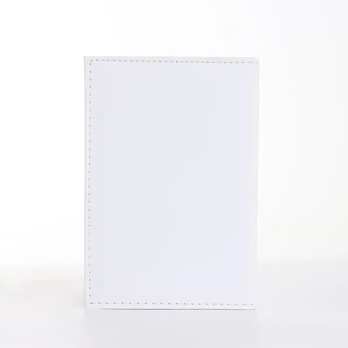 Обложка для паспорта, с тиснением, белая