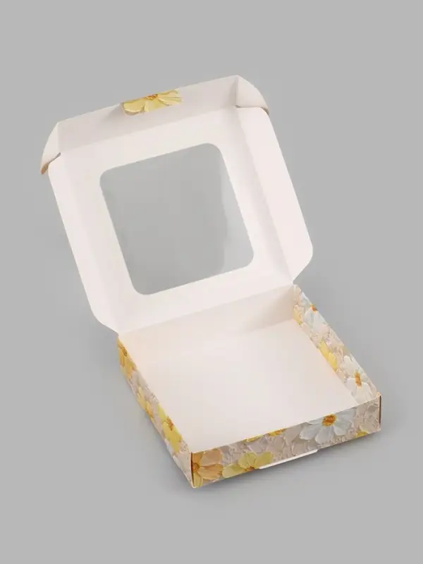Коробка подарочная самосборная с окном &laquo;Цветы&raquo;, 13&times;13&times;3 см
