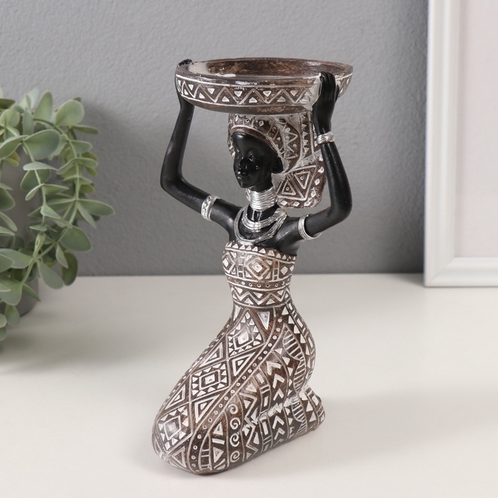 Подсвечник на 1 свечу Подсвечник на 1 свечу "Африканка с блюдом на голове" белый с чёрным 12х12,3х19 см