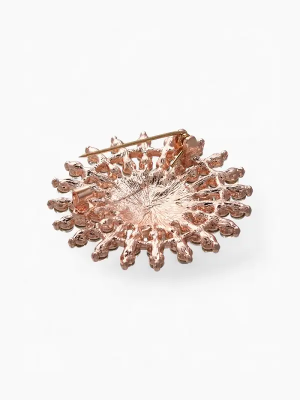 Брошь &laquo;Жемчужное сияние&raquo;, белая в розовом золоте