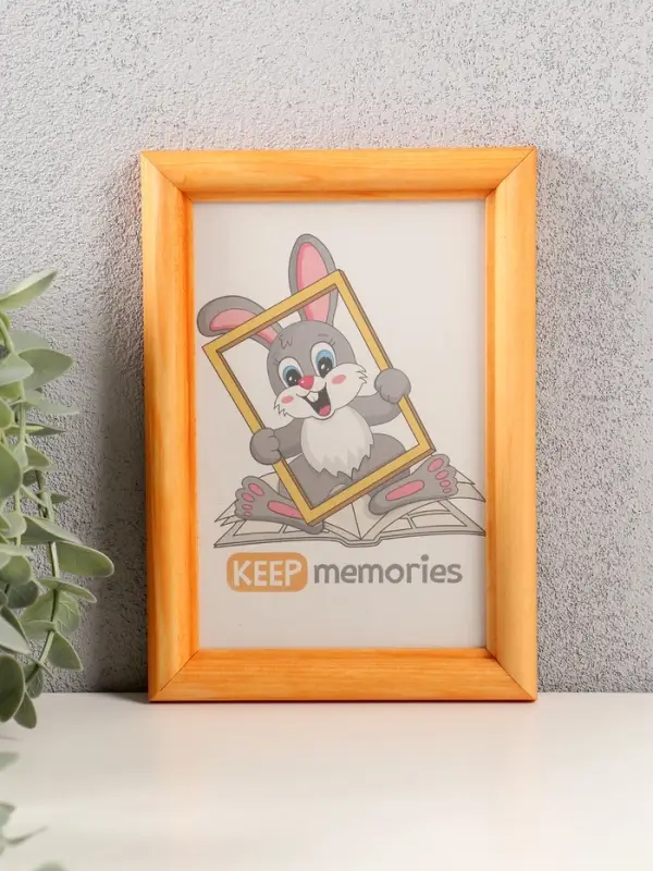 Фоторамка дерево 10х15 см, сосна №1 (пластиковый экран) Фоторамка дерево 10х15 см, сосна №1 (пластиковый экран)