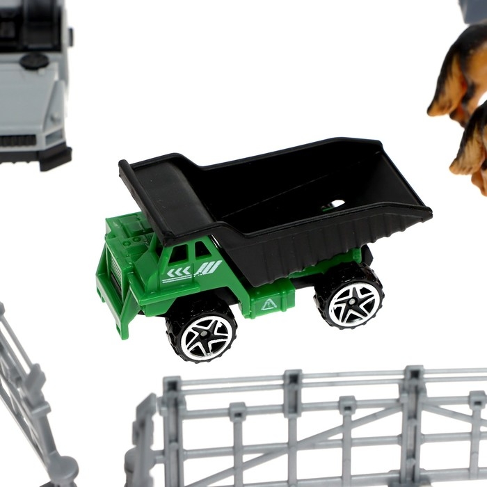 Парковка «Ферма», амбар, вольеры, транспорт, животные Парковка «Ферма», амбар, вольеры, транспорт, животные