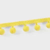 Тесьма декоративная с помпонами, 25&plusmn;5 мм, 8.2&plusmn;0.5 м, жёлтая