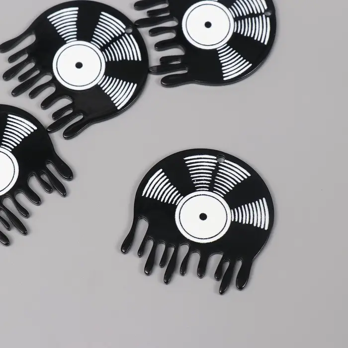 Декор для творчества акрил Декор для творчества акрил "Расплавившаяся пластинка" 4,5х4х0,2 см