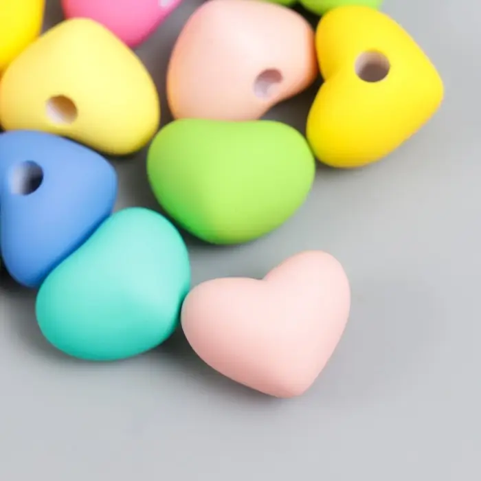 Набор бусин акриловых с несквозным отверстием «Арт Узор. Сердце», 12 шт., матовые, цветные, 1.2×1.8×1.4 см Набор бусин акриловых с несквозным отверстием «Арт Узор. Сердце», 12 шт., матовые, цветные, 1.2×1.8×1.4 см