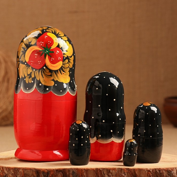 Матрёшка 5-ти кукольная  Матрёшка 5-ти кукольная "Надя" ягоды , 17-18см, ручная роспись.