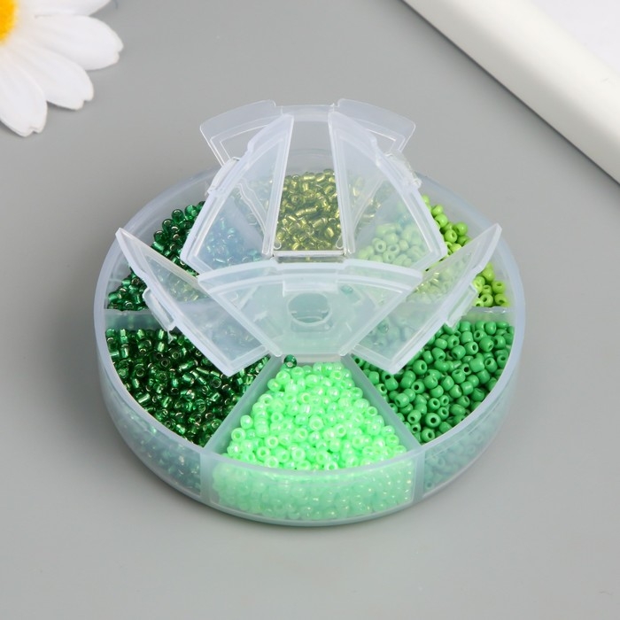 Бисер стекло 8/0 (3 мм) в шкатулке  Бисер стекло 8/0 (3 мм) в шкатулке "Зелёный" 6 цветов х 10  гр 8х8х2 см