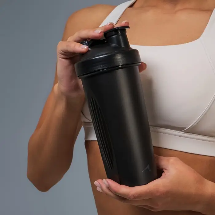 Шейкер для спортивного питания Onlytop, 600 мл, черный