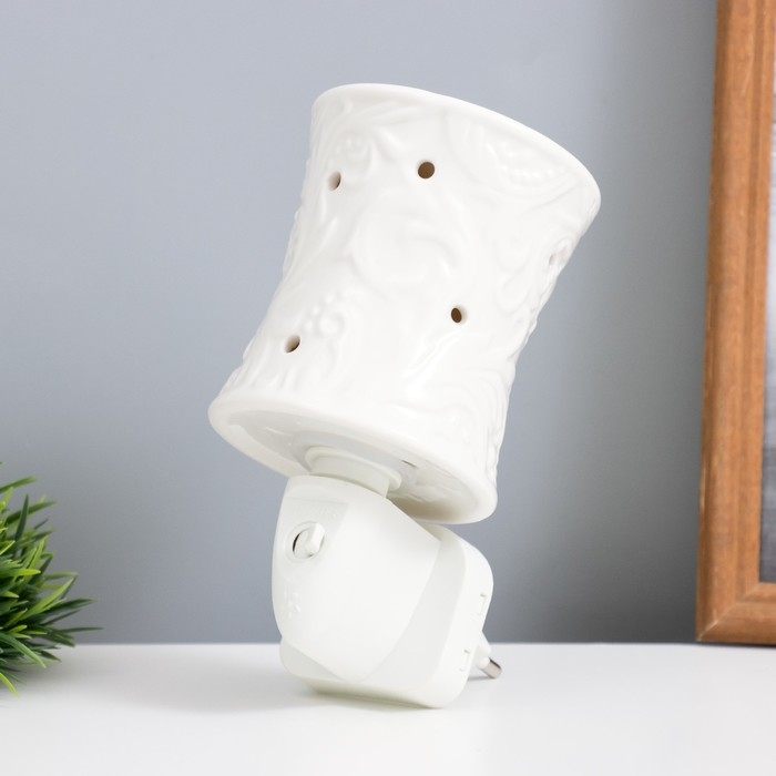 Ночник Ночник "Узор" белый 7,8х7,8х12 см