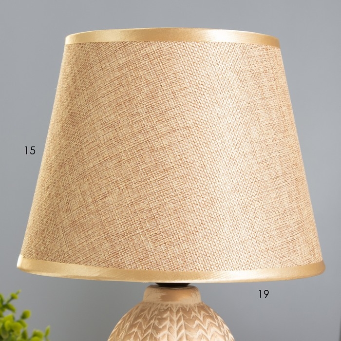 Настольная лампа Настольная лампа "Рамаж" E27 40Вт бежевый 20х20х32 см RISALUX