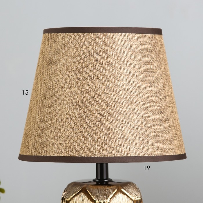Настольная лампа Настольная лампа "Анде" Е14 40Вт шоколадно-золотистый 20х20х33 см RISALUX