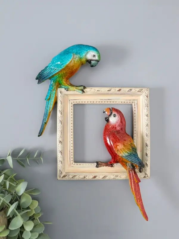 Фигурка полистоун лак &laquo;Два попугая Ара сидят на картине&raquo;, настенный декор, 18&times;5&times;26.8 см