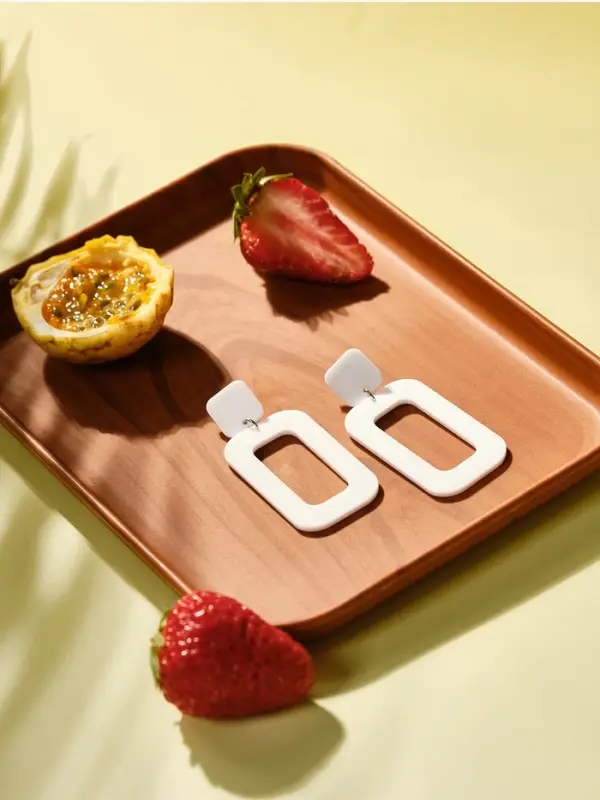 Серьги пластик &laquo;Вивьен&raquo;, прямоугольник, белые